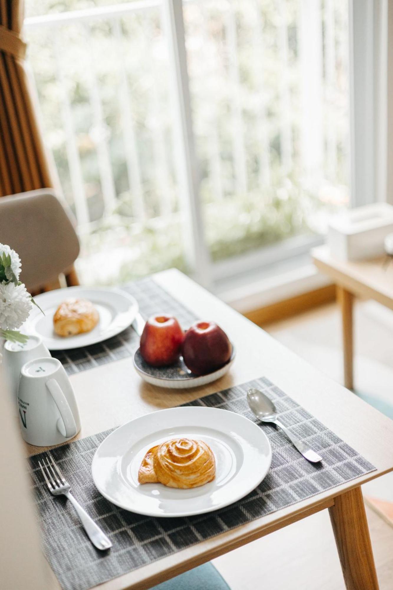 The Euphoria Sophisticated Style - Stay 24H Hanoi Luaran gambar