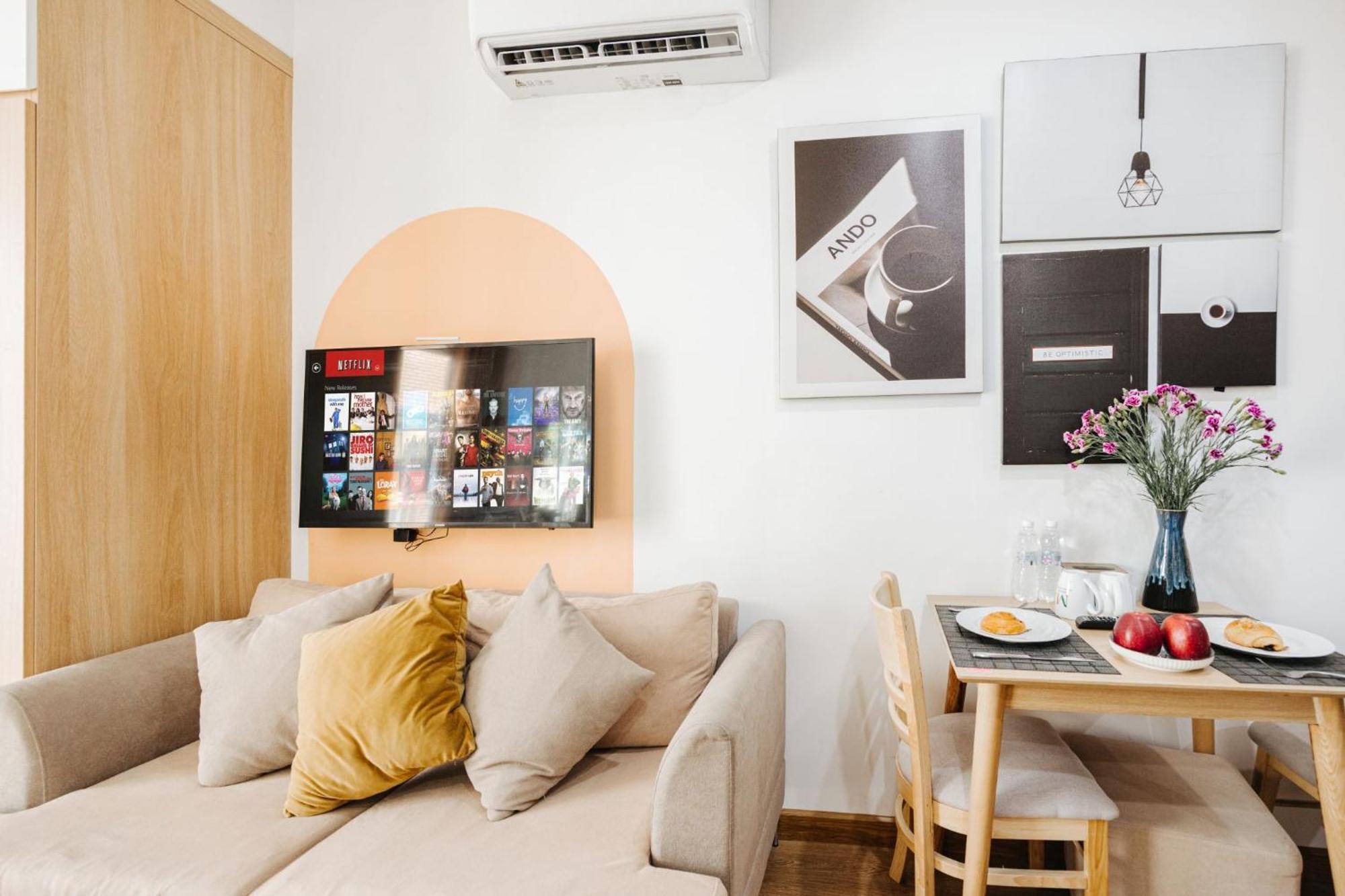 The Euphoria Sophisticated Style - Stay 24H Hanoi Luaran gambar