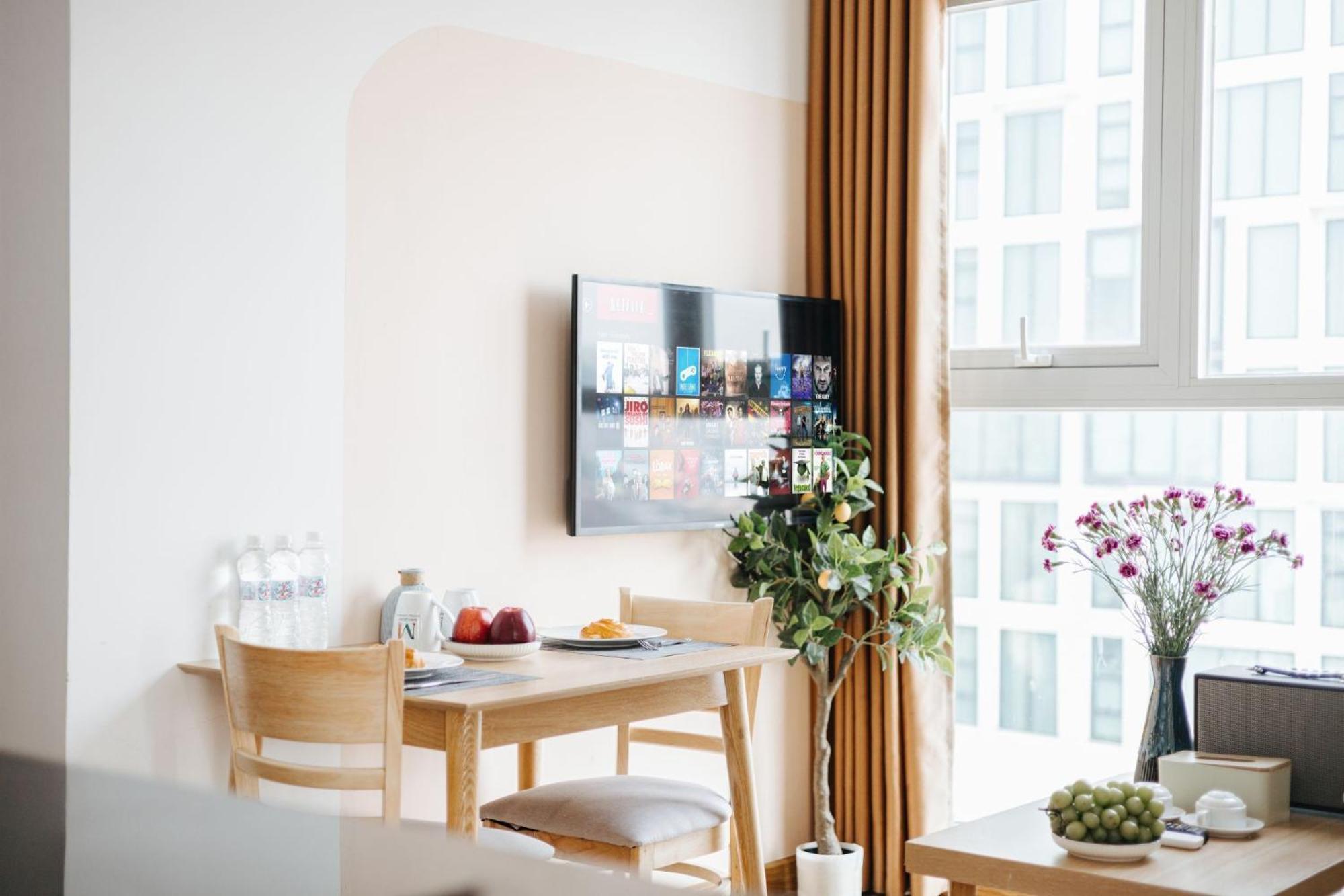 The Euphoria Sophisticated Style - Stay 24H Hanoi Luaran gambar